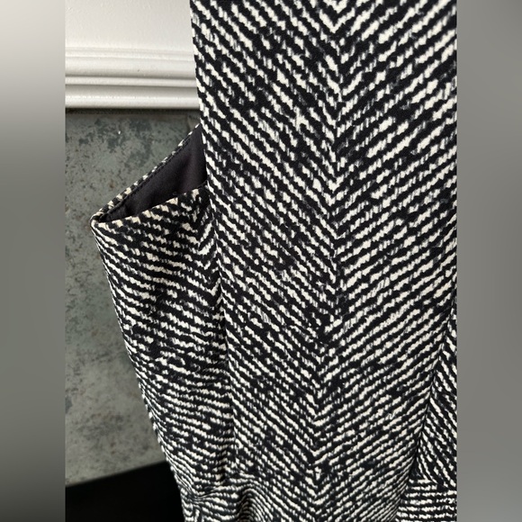 Zara Herringbone Fit & Flare Sleeveless Midi Dress Black Off White - Picture 3 of 7